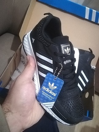 Adidas Siyah-Beyaz 38 Numara Spor Ayakkabı. 