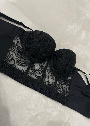 Siyah Dantel Nakışlı Straplez Bustiyer - Görsel 2