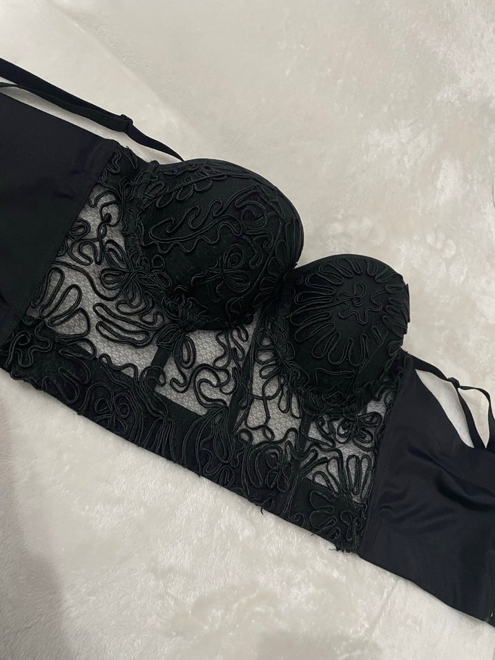 Siyah Dantel Nakışlı Straplez Bustiyer - Görsel 2