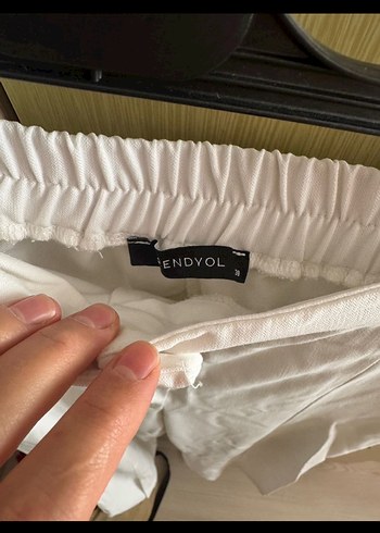 Trendyol & Milla Düğmeli Beyaz Kadın Kumaş Pantolon