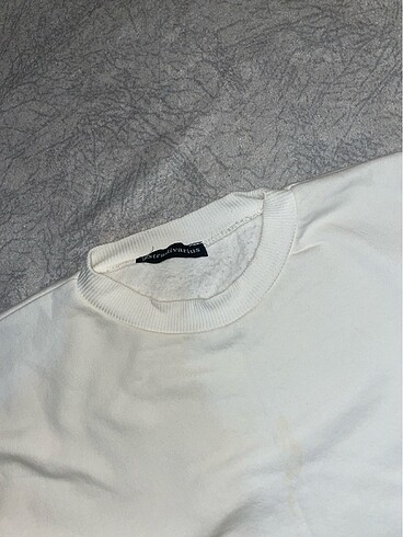 s Beden Stradivarius beyaz crop sweatshirt