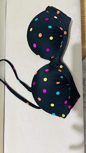 Puantiyeli Bikini üstü push up