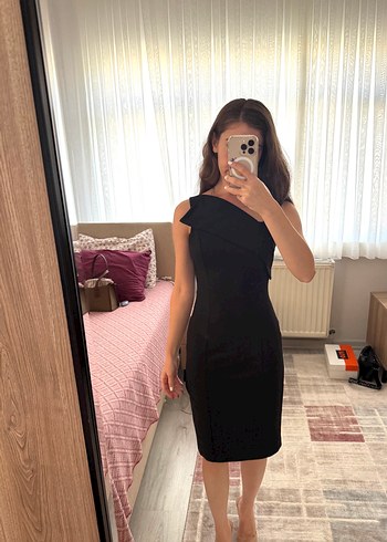 Siyah V Yaka Midi Kalem Elbise