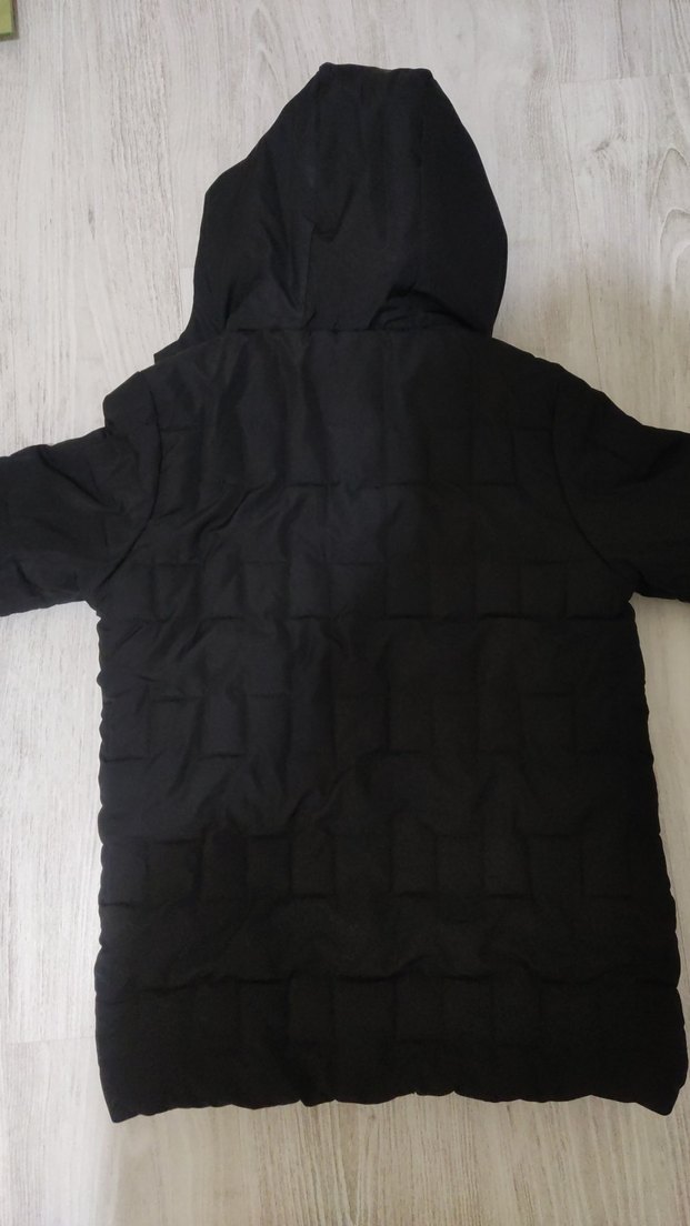 Siyah Kapüşonlu Erkek Çocuk Mont - Görsel 2