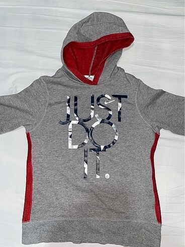 l Beden Nike sweatshirt