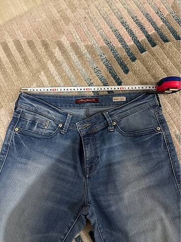 31 Beden Mavi jeans molly 31/32