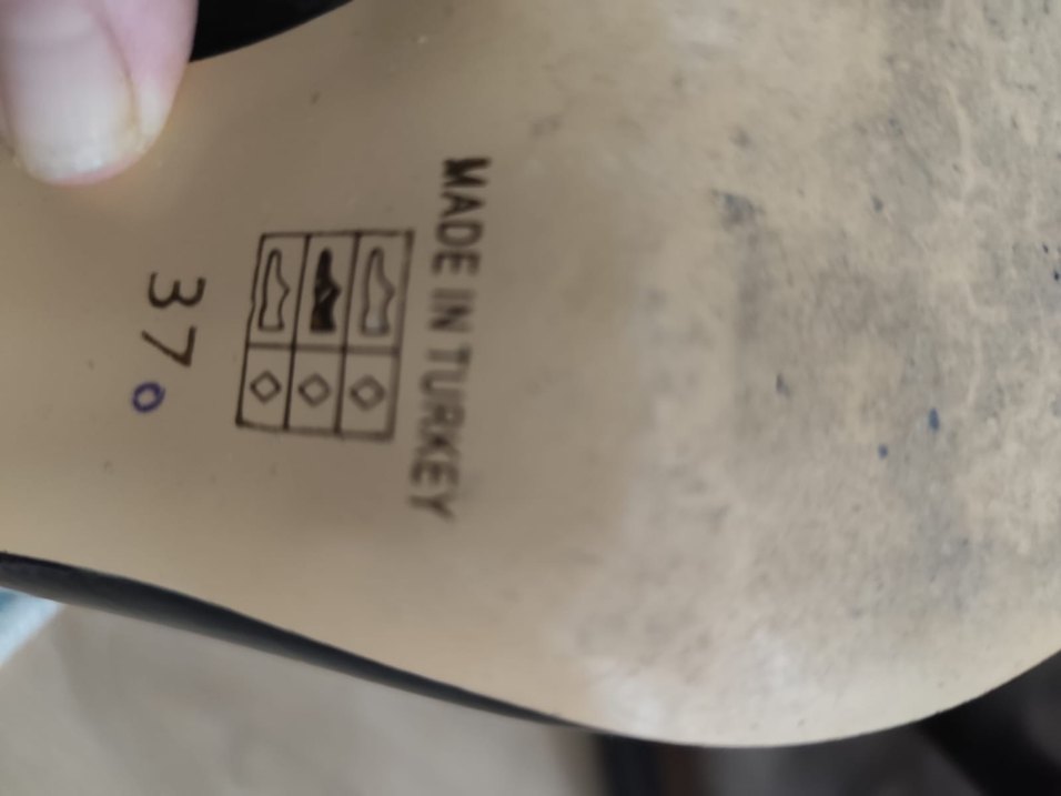 Parlak Siyah Deri Stiletto Topuklu Kadın Bot - Görsel 3