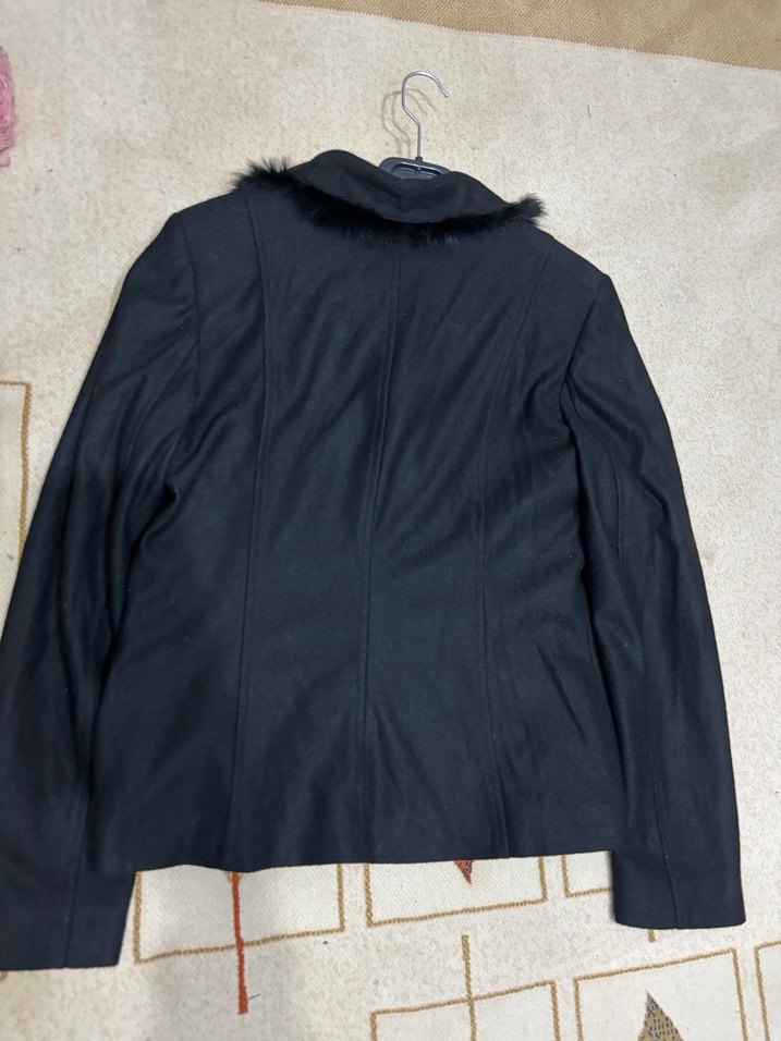 Siyah Kadın Kaban, Büyük Yaka Detaylı - Görsel 4