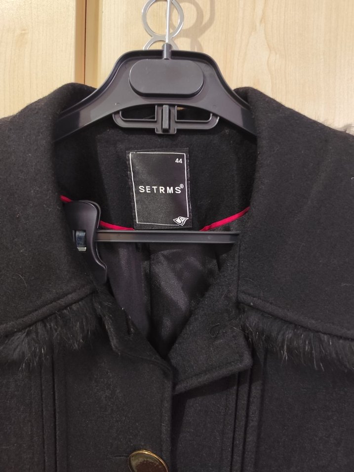 Siyah Kadın Kaban, Büyük Yaka Detaylı - Görsel 2