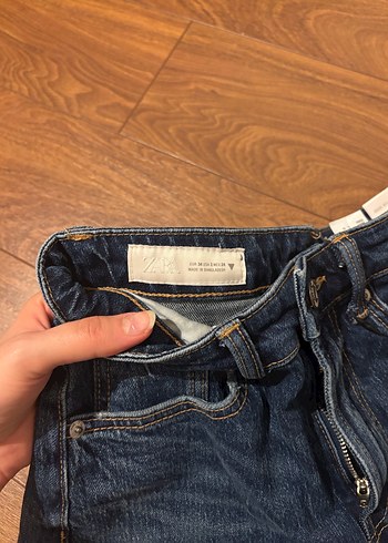 Zara Kadın Koyu Mavi Bol Kesim Mini Kot Şort
