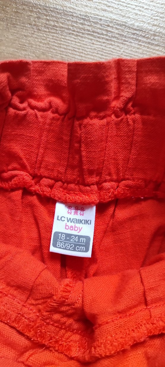 Kızlar için Kırmızı Düğmeli Keten Pantolon - Görsel 3