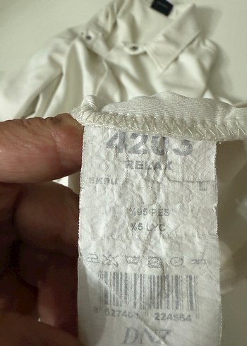 l Beden Düğmeli Kısa Kollu Beyaz Pamuklu Gömlek