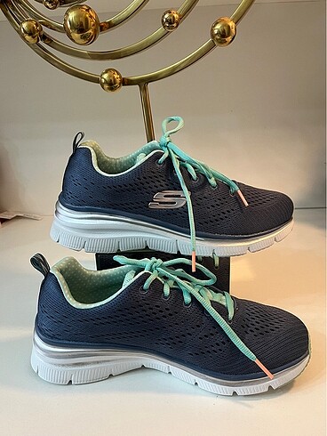 Skechers 40 numara skechers marka spor ayakkabı