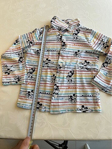 Mickey mouse desenli lisanslı pijama takımı. En son fotoğrafta g - Görsel 5
