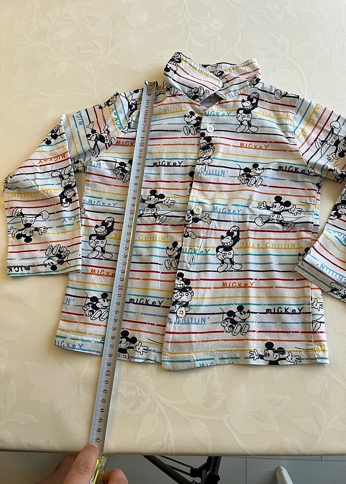 Mickey mouse desenli lisanslı pijama takımı. En son fotoğrafta g - Görsel 5