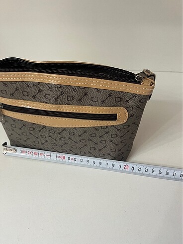 Beden camel Renk 14x20 ebatlarında makyaj çantası