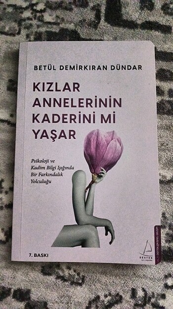 Kızlar annelerinin kaderinimi yaşar