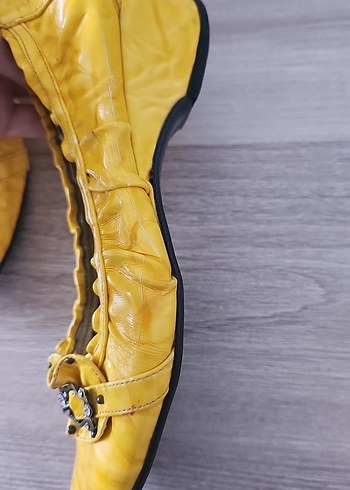 Sarı Parlak Tokalı Blok Topuklu Kadın Babet - Görsel 11