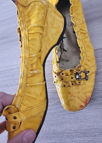 Sarı Parlak Tokalı Blok Topuklu Kadın Babet - Görsel 12