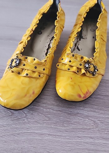 Sarı Parlak Tokalı Blok Topuklu Kadın Babet - Görsel 2