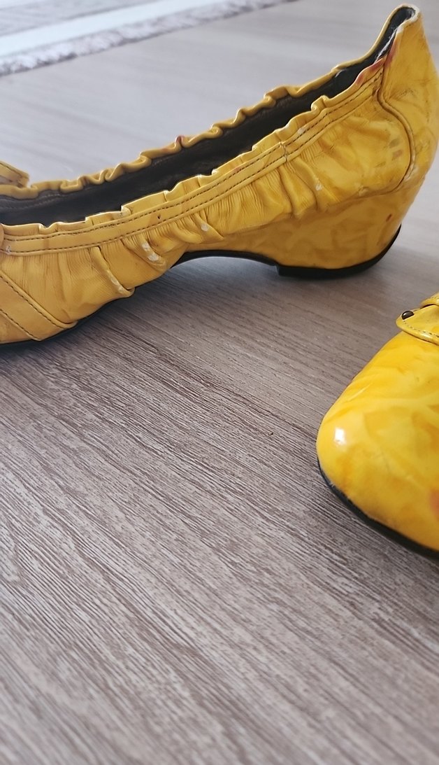 Sarı Parlak Tokalı Blok Topuklu Kadın Babet - Görsel 4