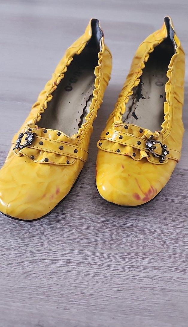 Sarı Parlak Tokalı Blok Topuklu Kadın Babet - Görsel 2