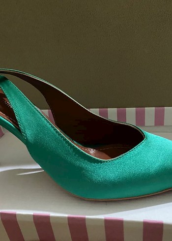 Saten Stiletto Topuklu Kadın Ayakkabı