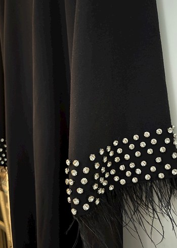 Tüy Detaylı Siyah Uzun Kadın Elbise - Görsel 5