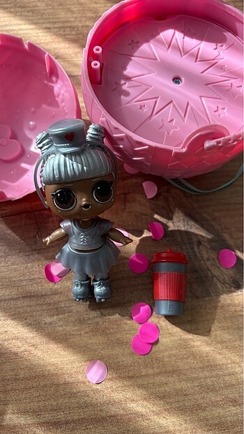 LOL confetti pop