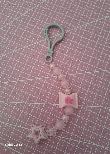Hello Kitty Yıldızlı pembe anahtarlık