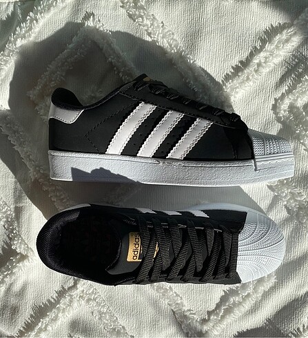 Adidas Süperstar