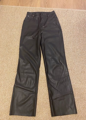 Kadın Siyah Deri Düz Paça Pantolon - Görsel 2