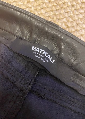 Kadın Siyah Deri Düz Paça Pantolon - Görsel 3