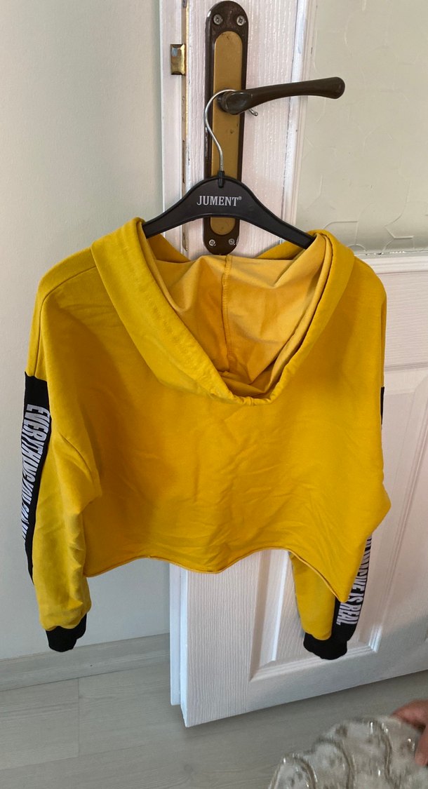 Sarı Kapüşonlu Kadın Sweatshirt - Görsel 2