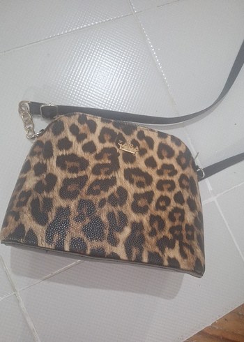 Deri Leopar Desenli Fermuarlı Kadın Çantası - Görsel 2