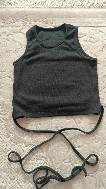 Halter yaka crop