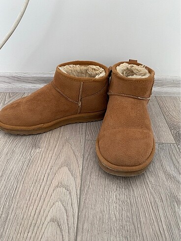 37 Beden altın Renk Ugg bot