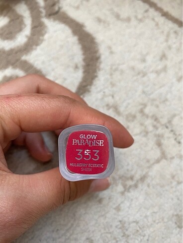  Beden Loreal ruj