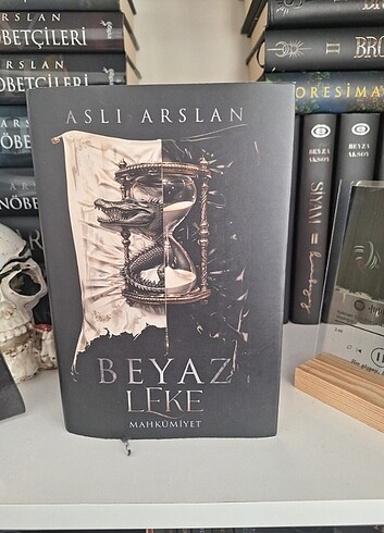 Beyaz Leke 1. Kitap Aslı Arslan