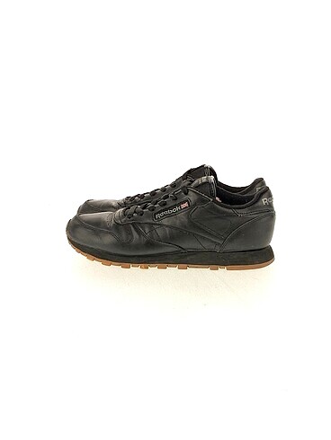 Reebok Spor Ayakkabı %70 İndirimli.