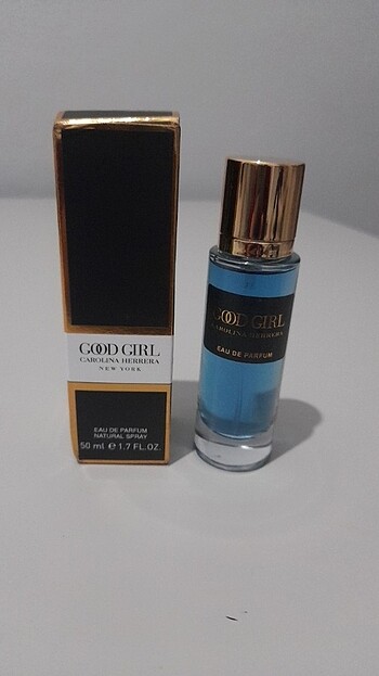 Carolina Herrera Bayan parfüm
