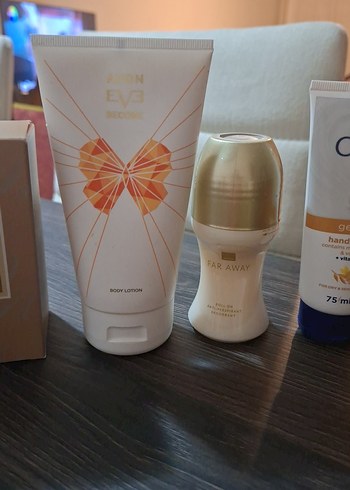 Avon Kadın Parfüm ve Bakım Seti - Görsel 4