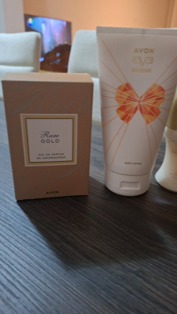 Avon Kadın Parfüm ve Bakım Seti - Görsel 3