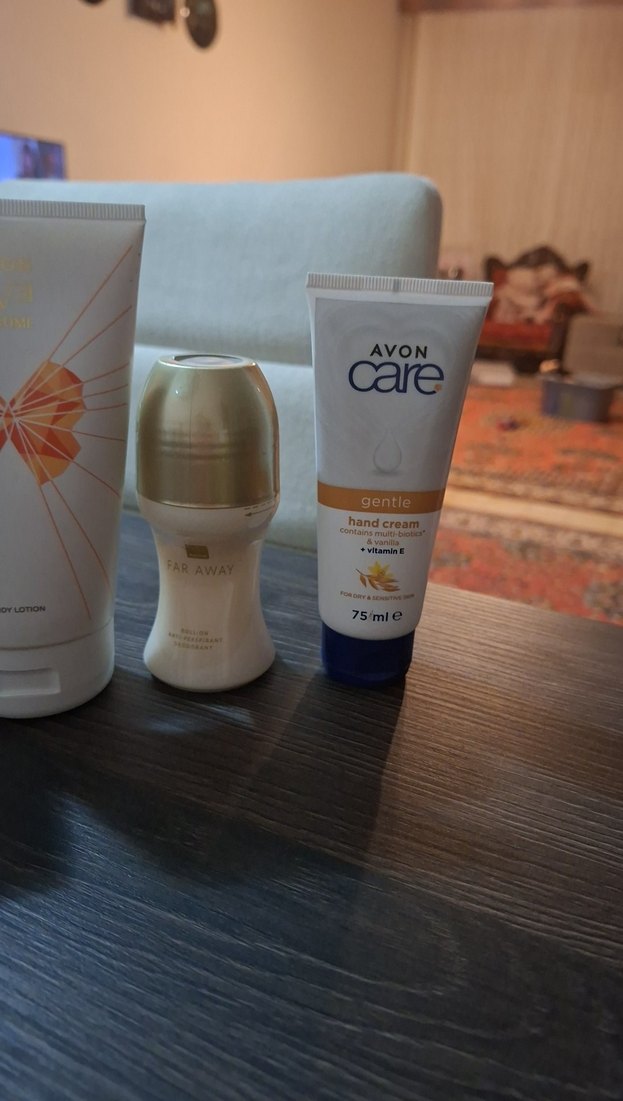 Avon Kadın Parfüm ve Bakım Seti - Görsel 5