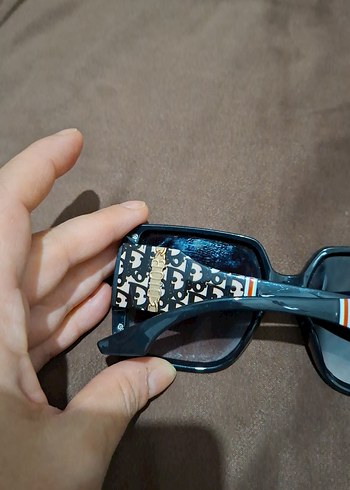 Dior Kadın Transparan Mavi Güneş Gözlüğü - Görsel 4