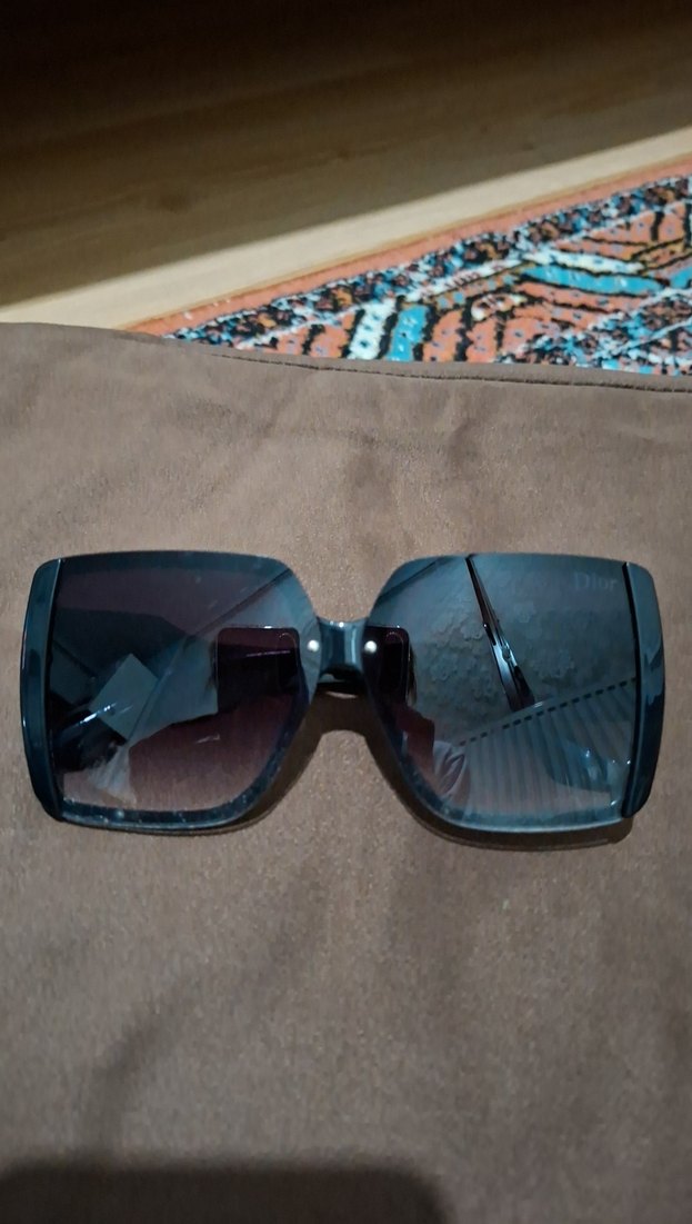 Dior Kadın Transparan Mavi Güneş Gözlüğü - Görsel 2