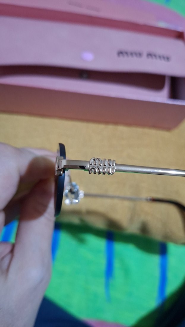 Pullu Pembe Miu Miu Kadın Güneş Gözlüğü - Görsel 4