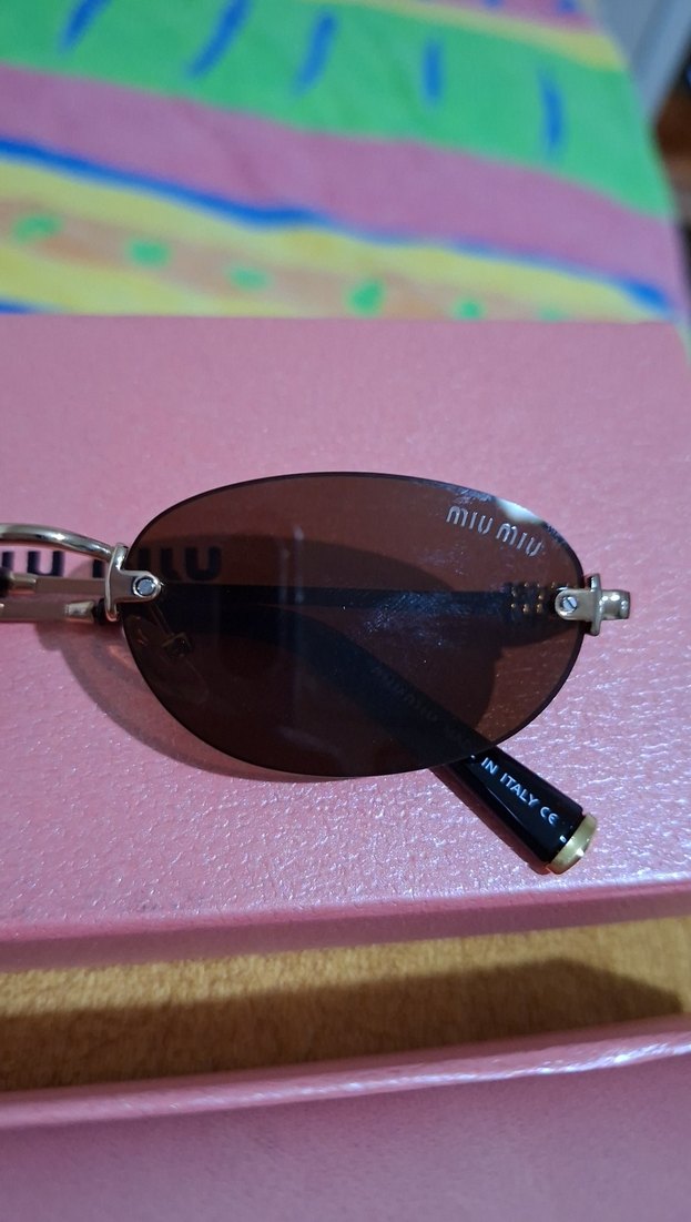Pullu Pembe Miu Miu Kadın Güneş Gözlüğü - Görsel 3