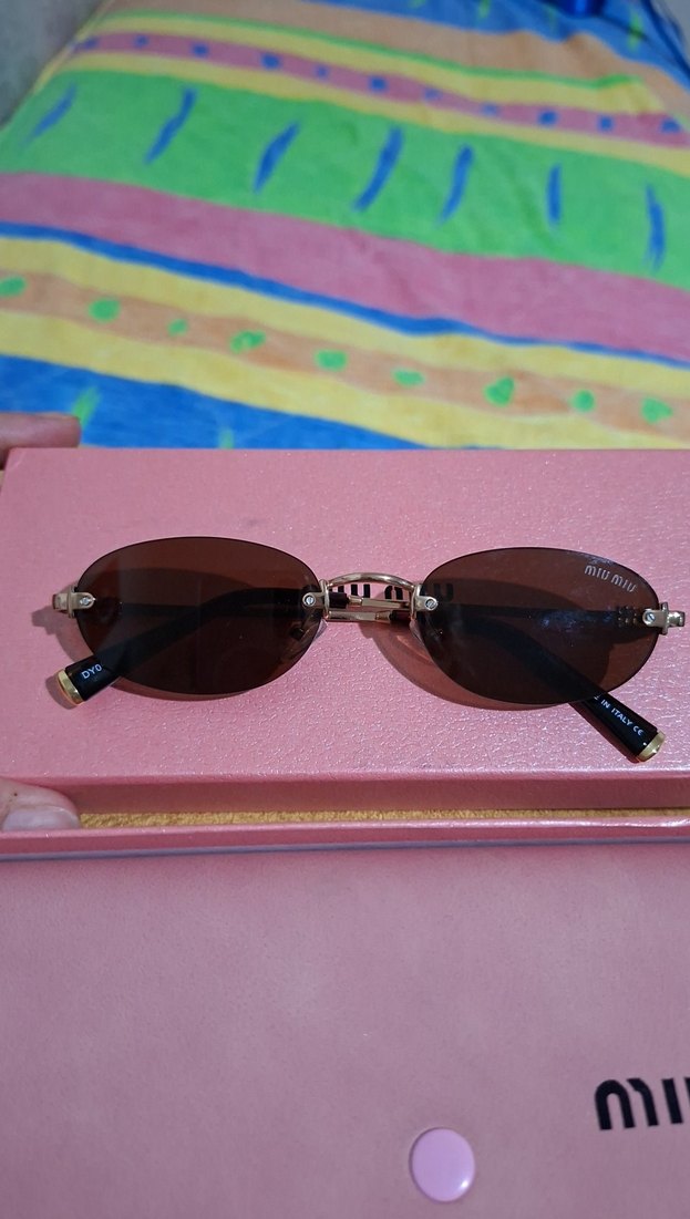 Pullu Pembe Miu Miu Kadın Güneş Gözlüğü - Görsel 2