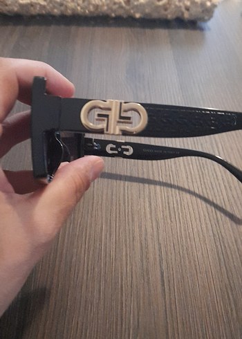 Kadın Siyah Kemer Detaylı Gotik Güneş Gözlüğü - Görsel 4